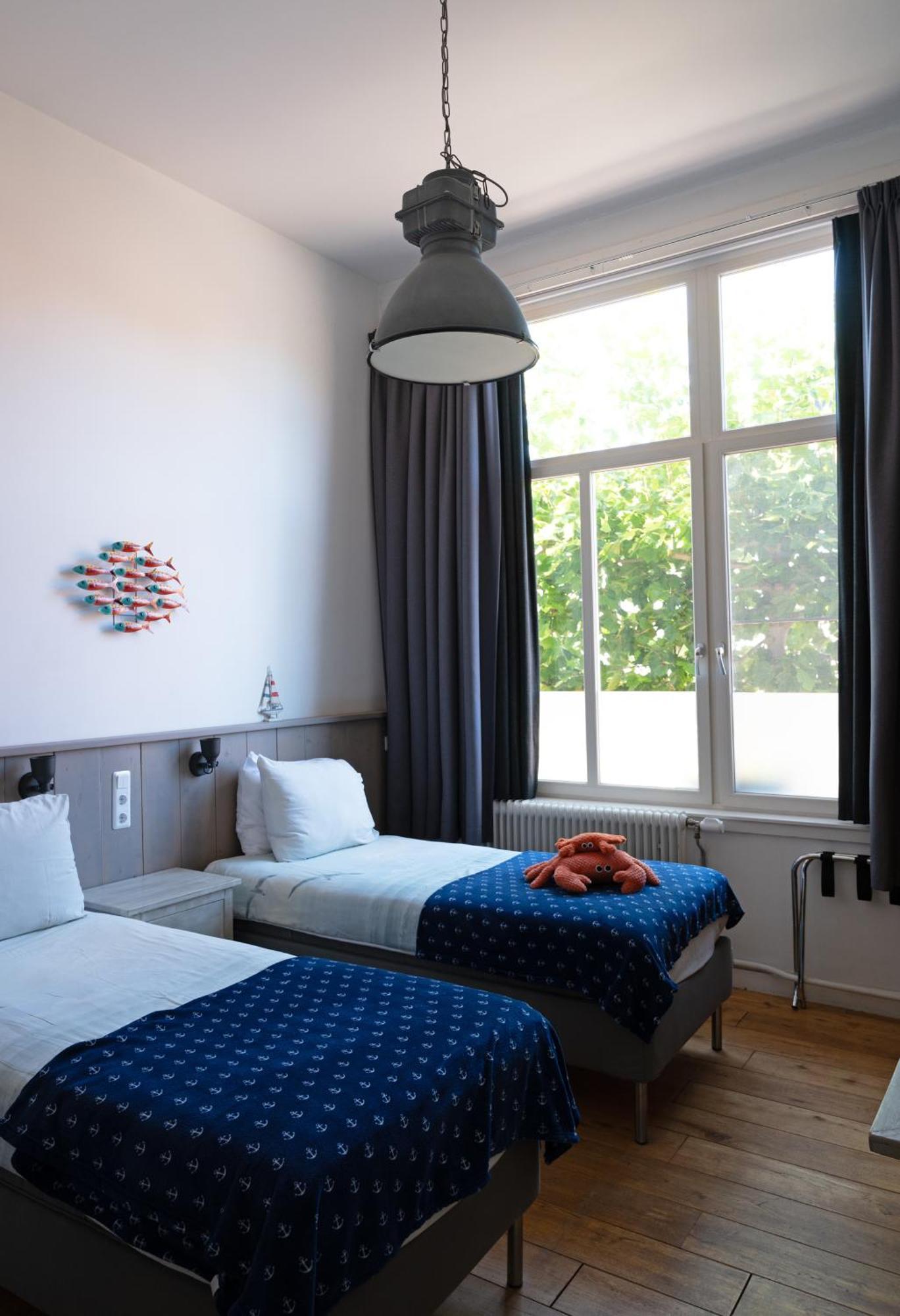 B&B Het Oude Postkantoor Yerseke Exterior photo